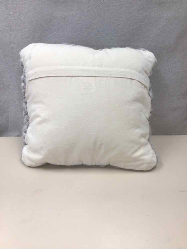 GRAY CROCHETED THROW PILLOW