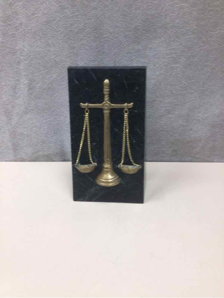 MARBLE BOOK END W/GOLD SCALE