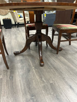 CHERRY PEDESTAL ROUND TABLE W/4 CHAIRS