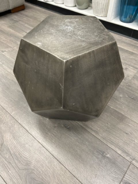 SILVER MULTI-SIDED SIDE TABLE