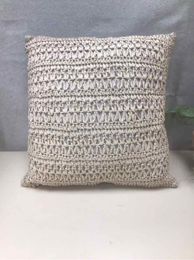 TEXTURED DECORATIVE THROW PILLOW