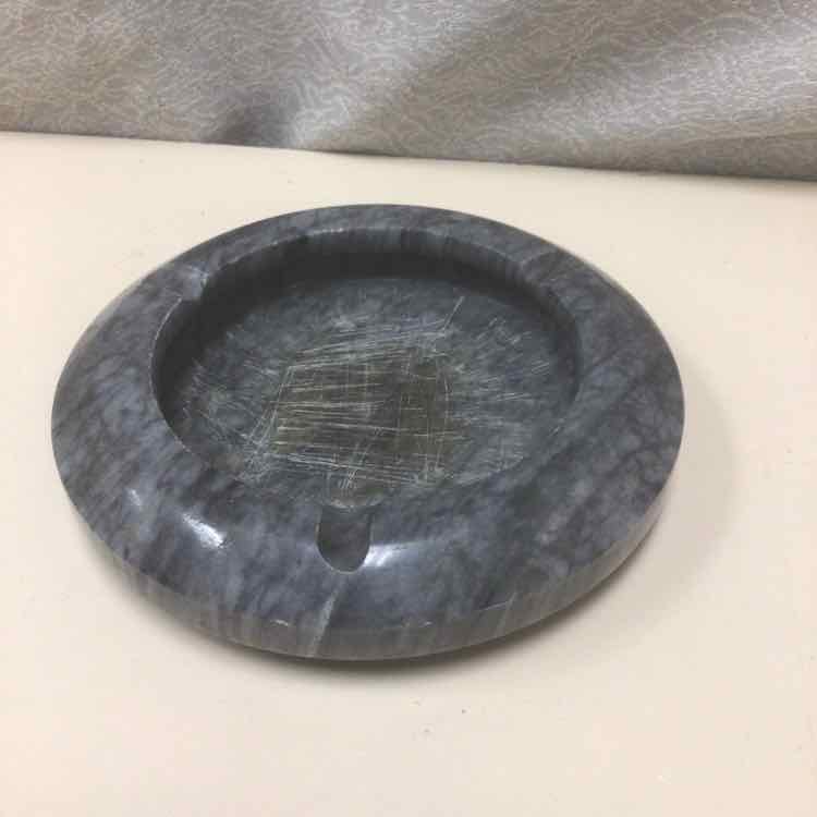 GRAY ROUND STONE ASHTRAY