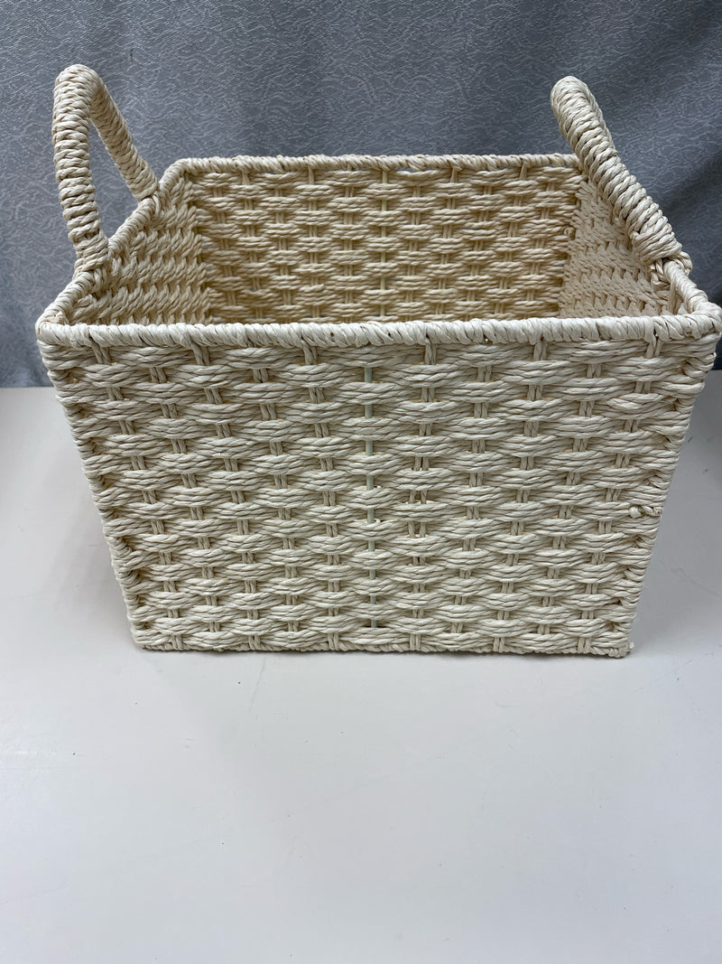 TAN WEAVE BASKET W/HANDLE