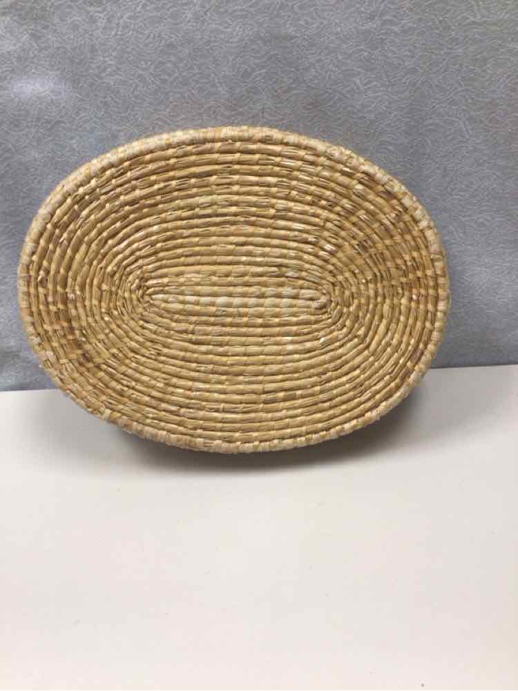 INFINITY SIGN WOVEN BASKET
