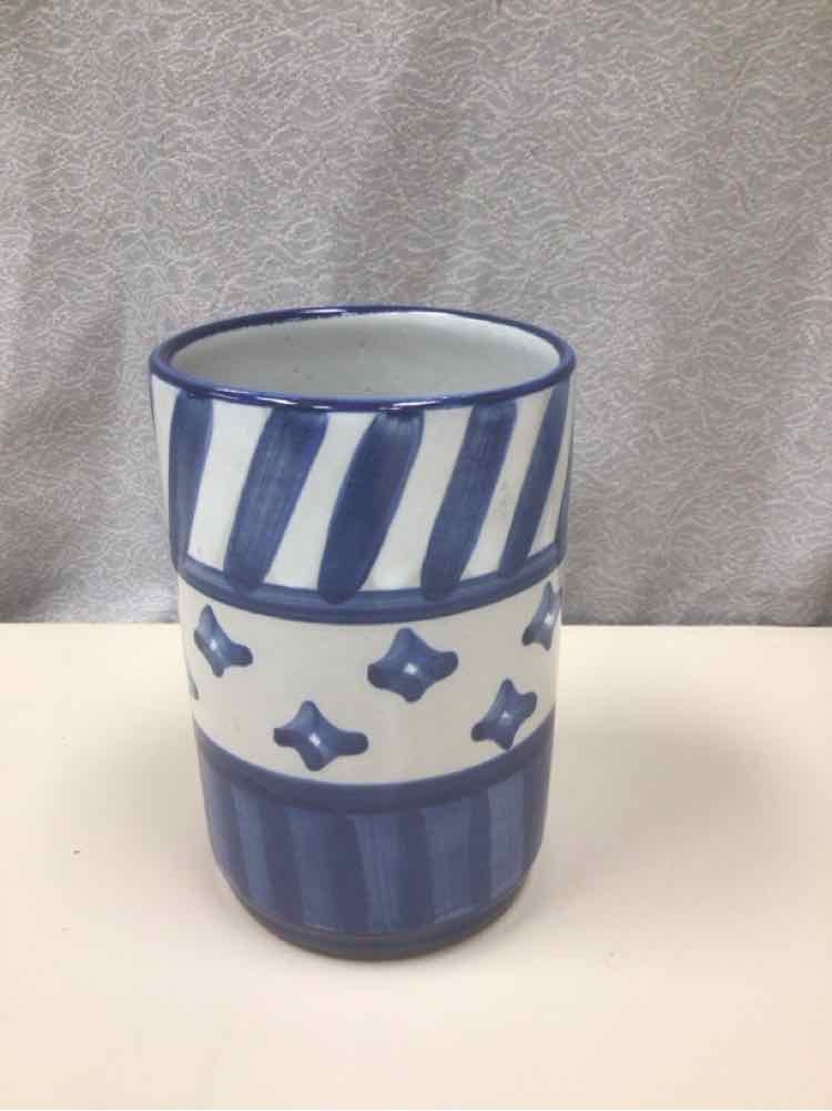 BLUE/GRAY CERAMIC VASE