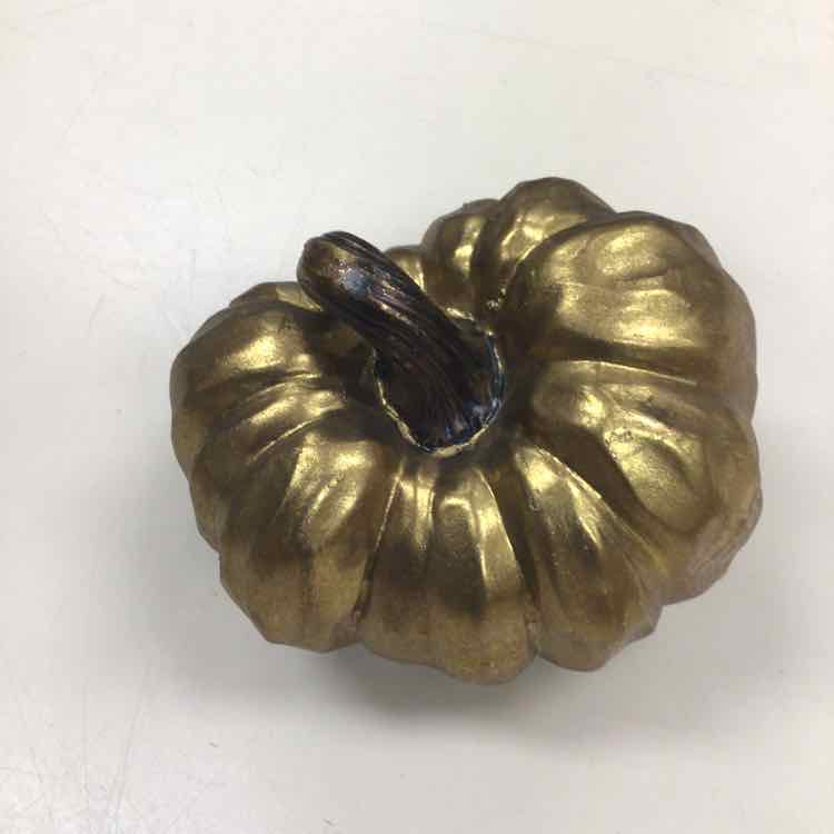 GOLD RESIN PUMPKIN