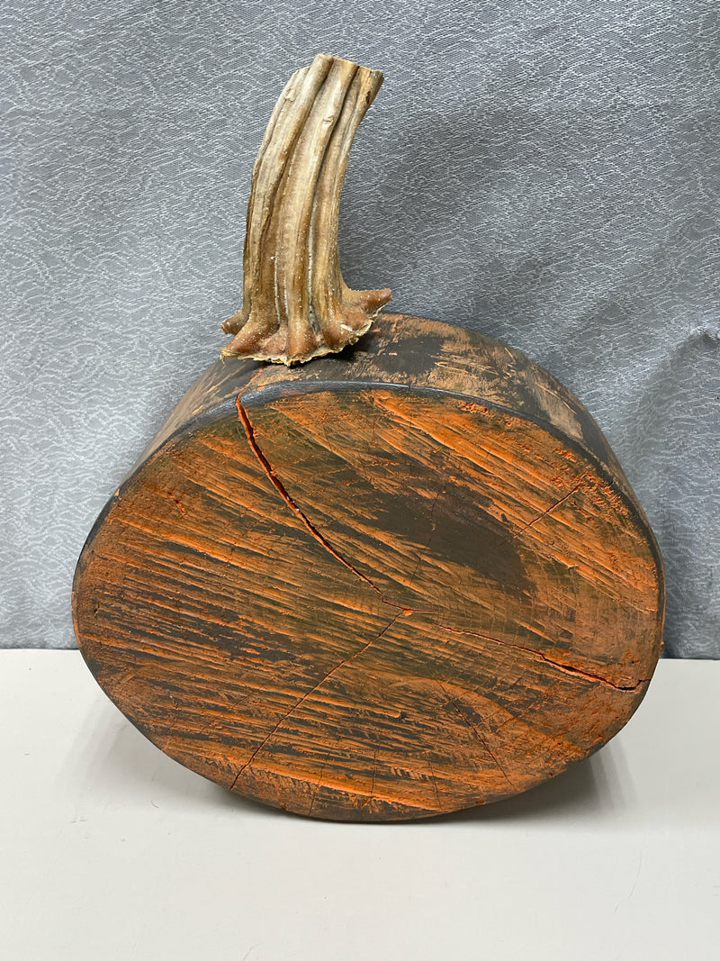 ASSOR ORANGE STUMP PUMPKIN CARVED