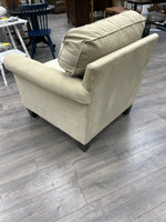 CREAM UPHOL ARMCHAIR