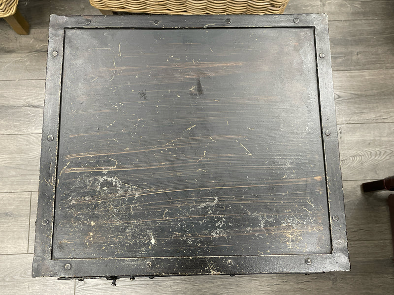 BLACK METAL SIDE TABLE W/CABINET