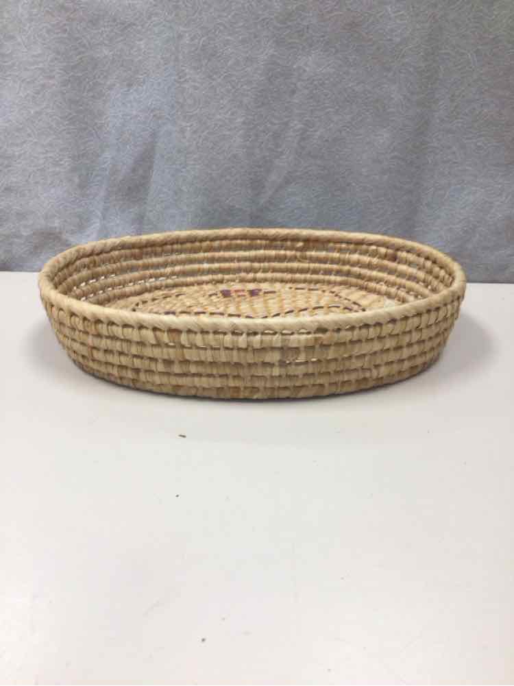 INFINITY SIGN WOVEN BASKET