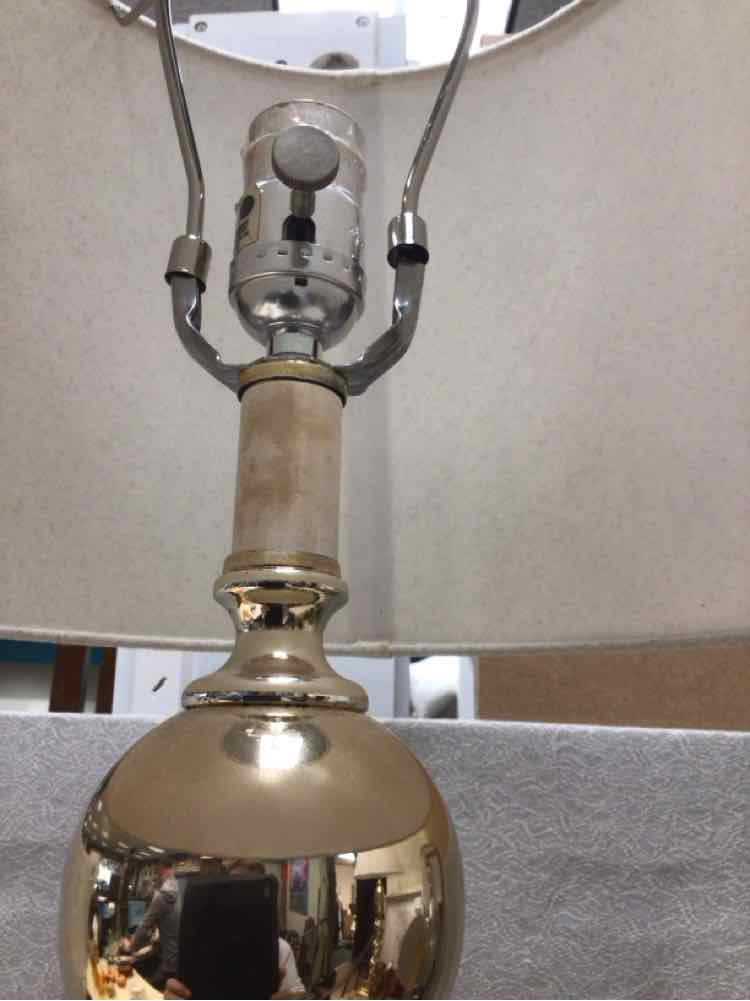 GOLD BALL DESIGN TABLE LAMP