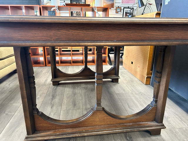 CARVED TABLE W/6 RATTAN CHAIRS W/RED UPHOL
