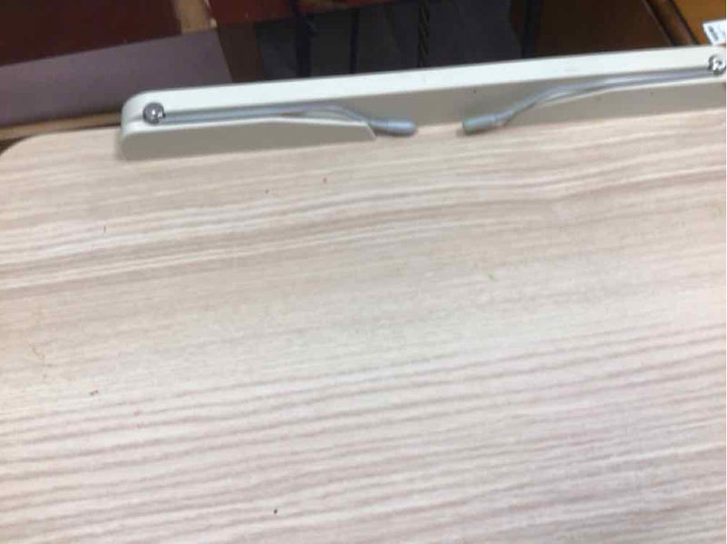 BLONDE ADJ. MUSIC STAND W/TRAY