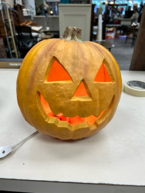 LIGHT UP JACK O LANTERN
