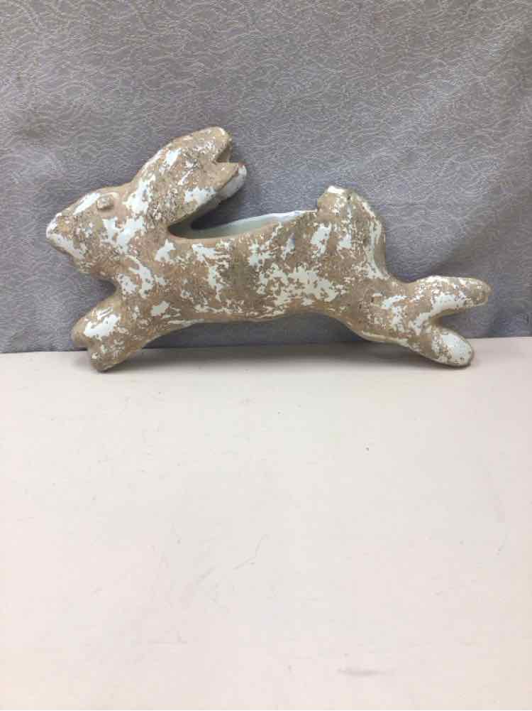 BROWN CERAMIC RABBIT HANGING