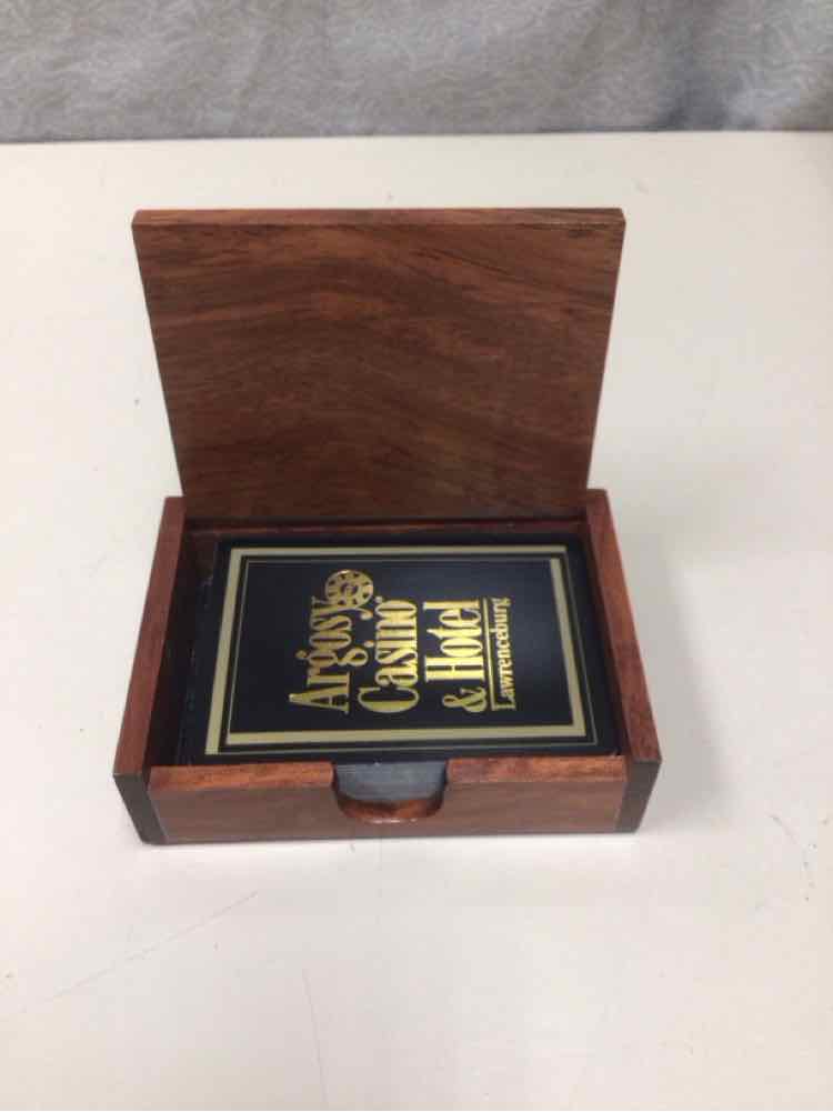 PLAYING CARDS IN WOODEN BOX