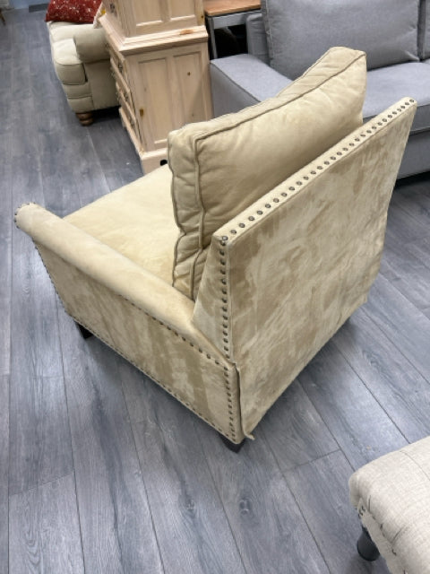 TAN RIVETED RECLINER