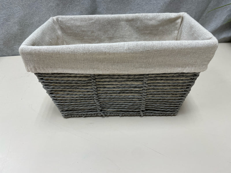 GREY WEAVE BASKET W/LINER