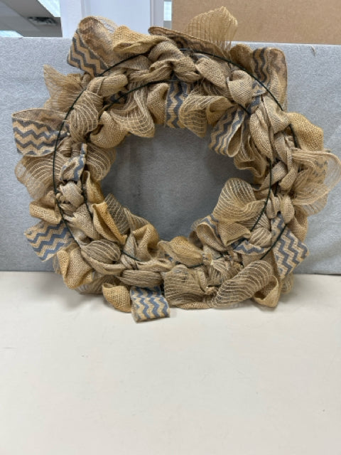 BURLAP RIBBON WREATH