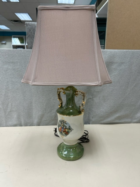 GREEN VICTORIAN STYLE LAMP