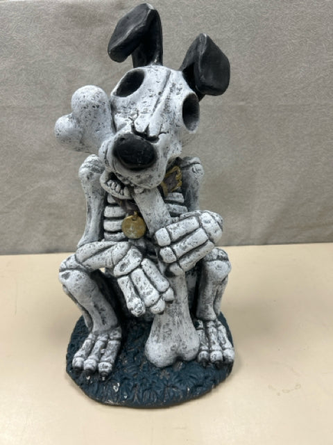 CERAMIC DOG W/BONE