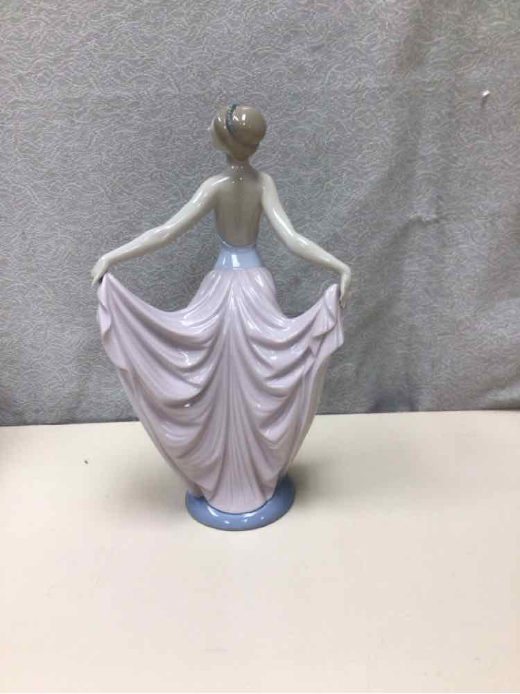 "DANCER" STATUE W/BOX