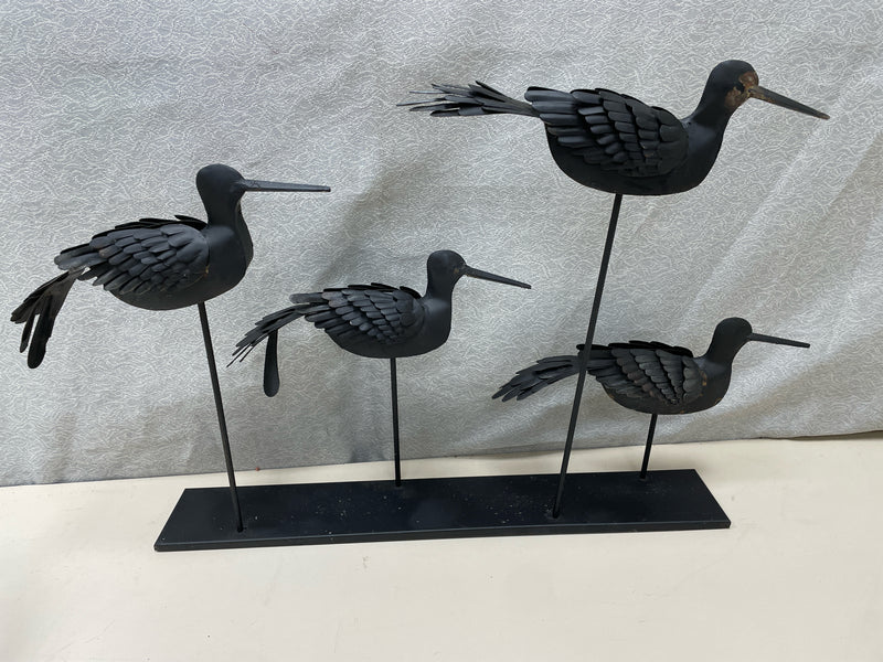 4 BLACK METAL BIRDS ON STAND