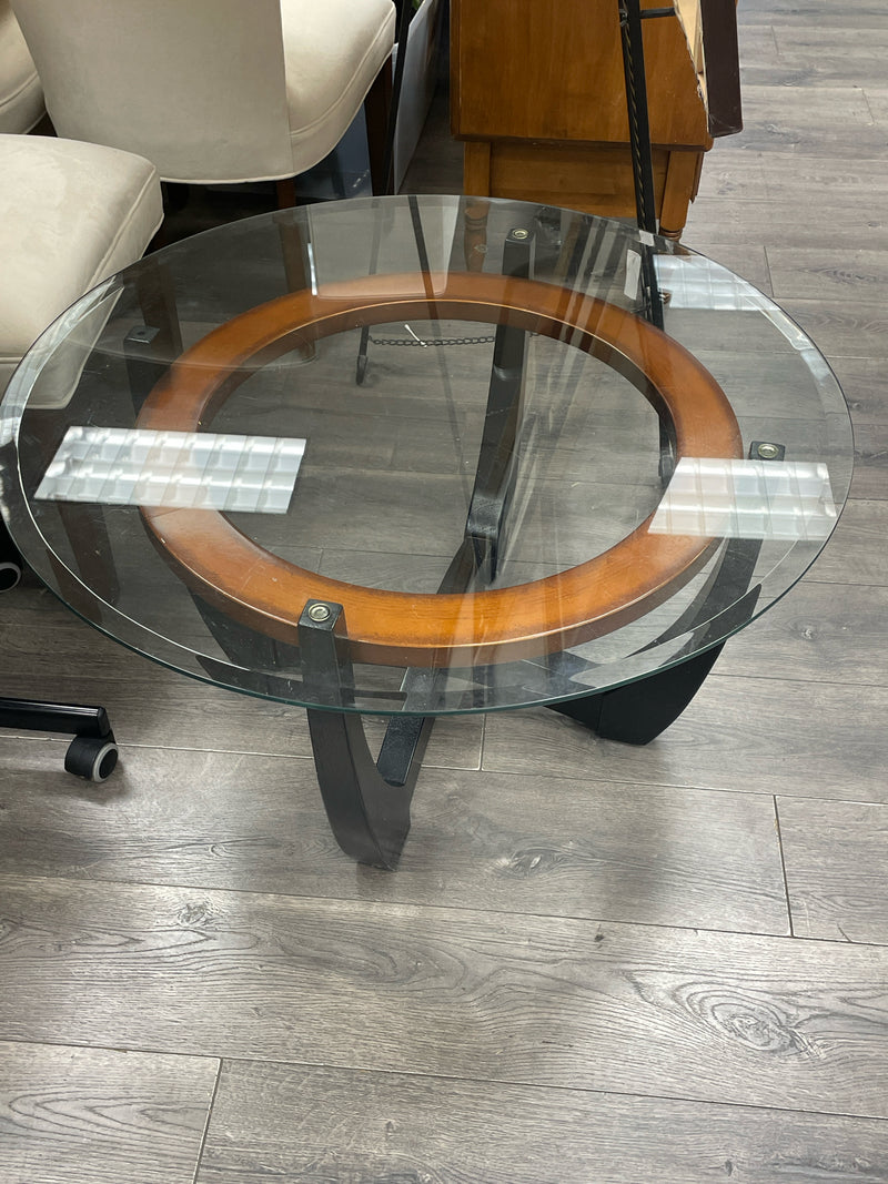 BLACK WOOD/GLASS COFFEE TABLE