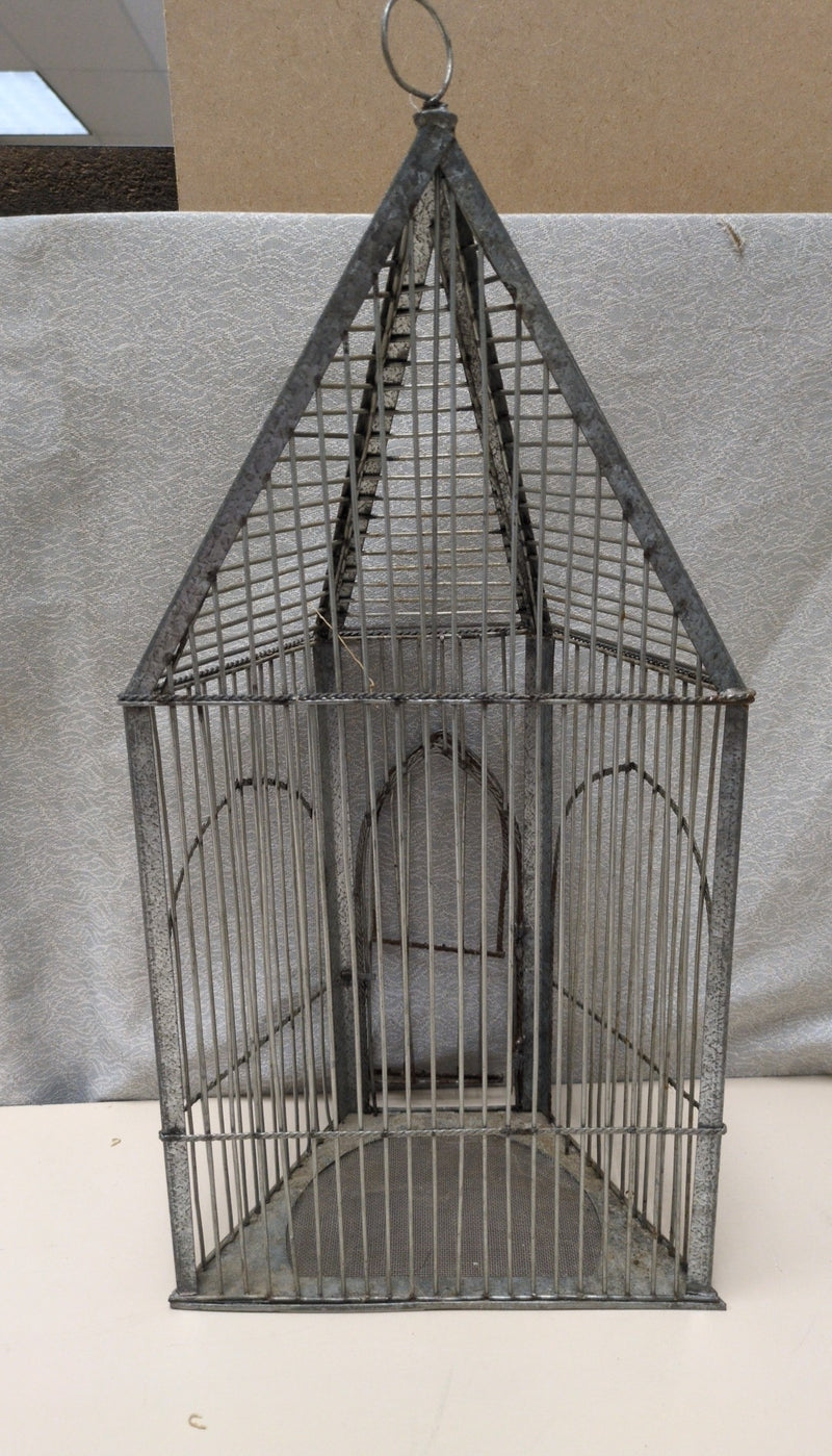 RUSTIC METAL BIRDCAGE