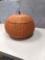 ORANGE WEAVE LIDDED PUMPKIN