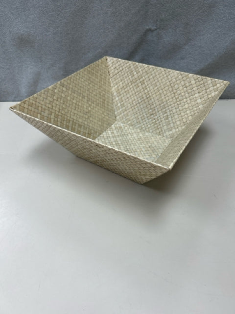 CREAM WOVEN SQUARE BOWL