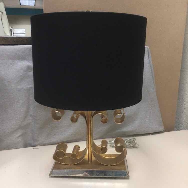 GOLD CURVE LAMP W/BLACK SHADE