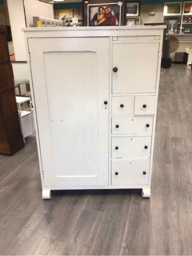 LARGE 5 DRAWER CREAM WARDROBE
