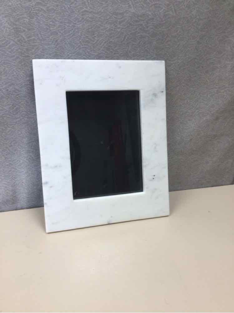 WHITE MARBLE PICTURE FRAME