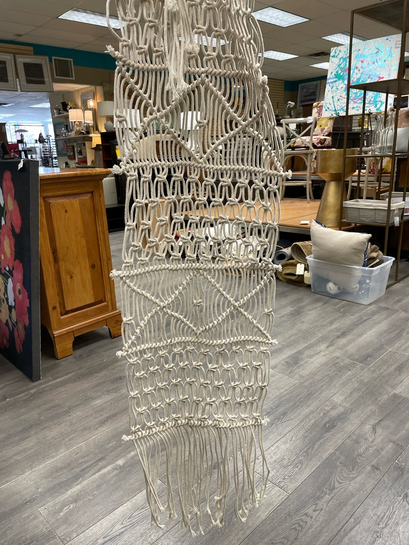 MACRAME CREAM WEAVE HANGING