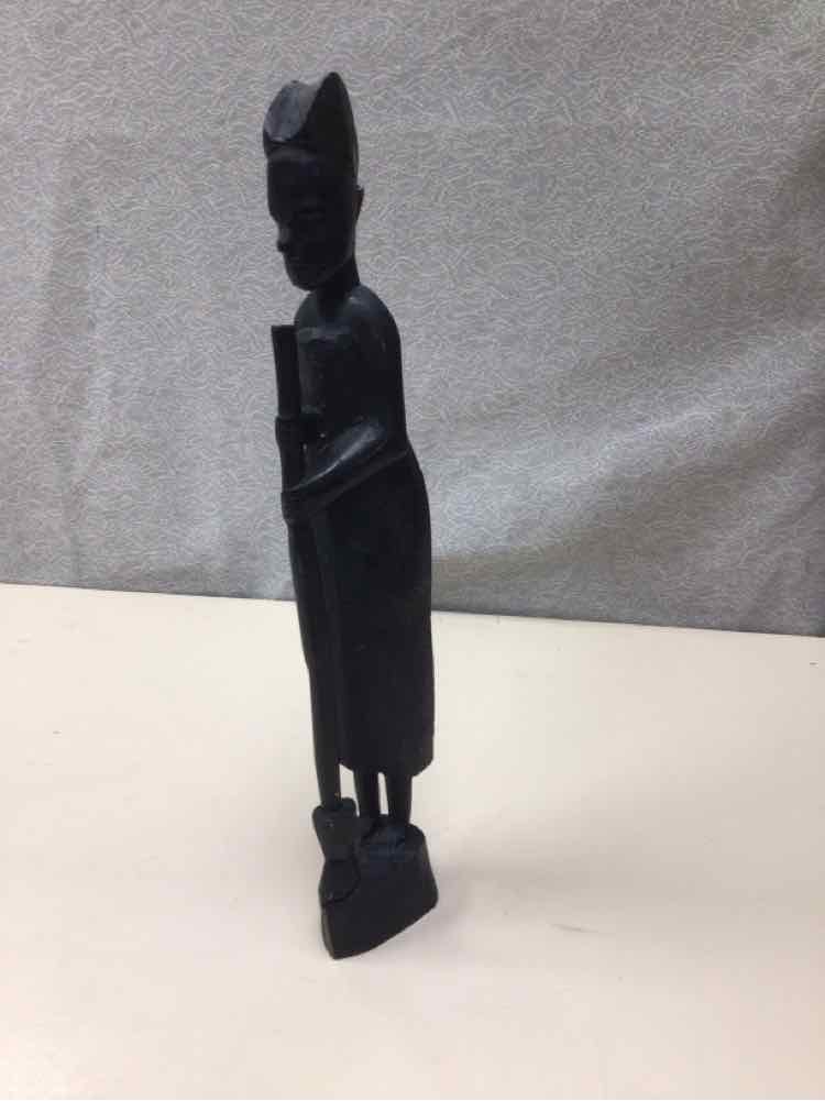VINTAGE HAND-CARVED WOODEN WOMEN STATUE