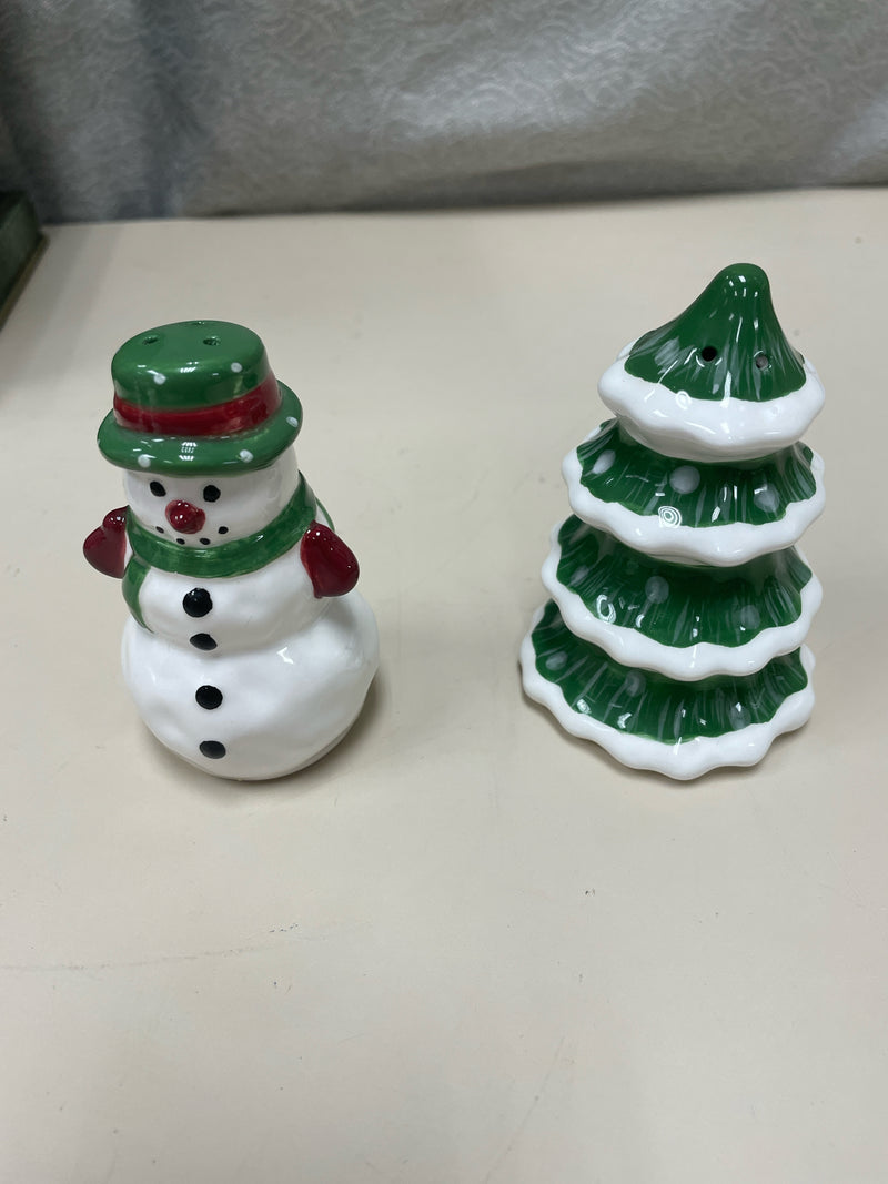 SNOWMAN & XMAS TREE S & P SHAKER