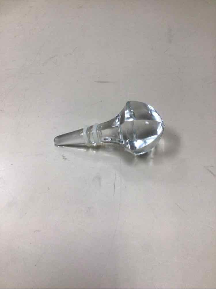 GEOMETRIC GLASS WINE STOPPER