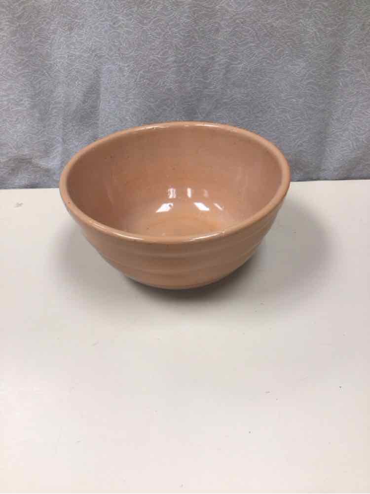 CORAL BUMPY MIXING BOWL