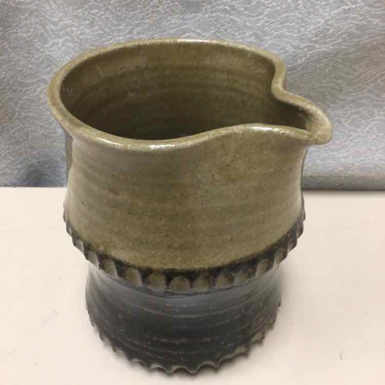 GREEN/BROWN CERAMIC CREAMER