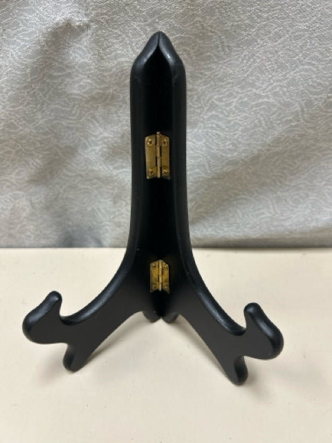 MISC MEDIUM TABLETOP EASELS