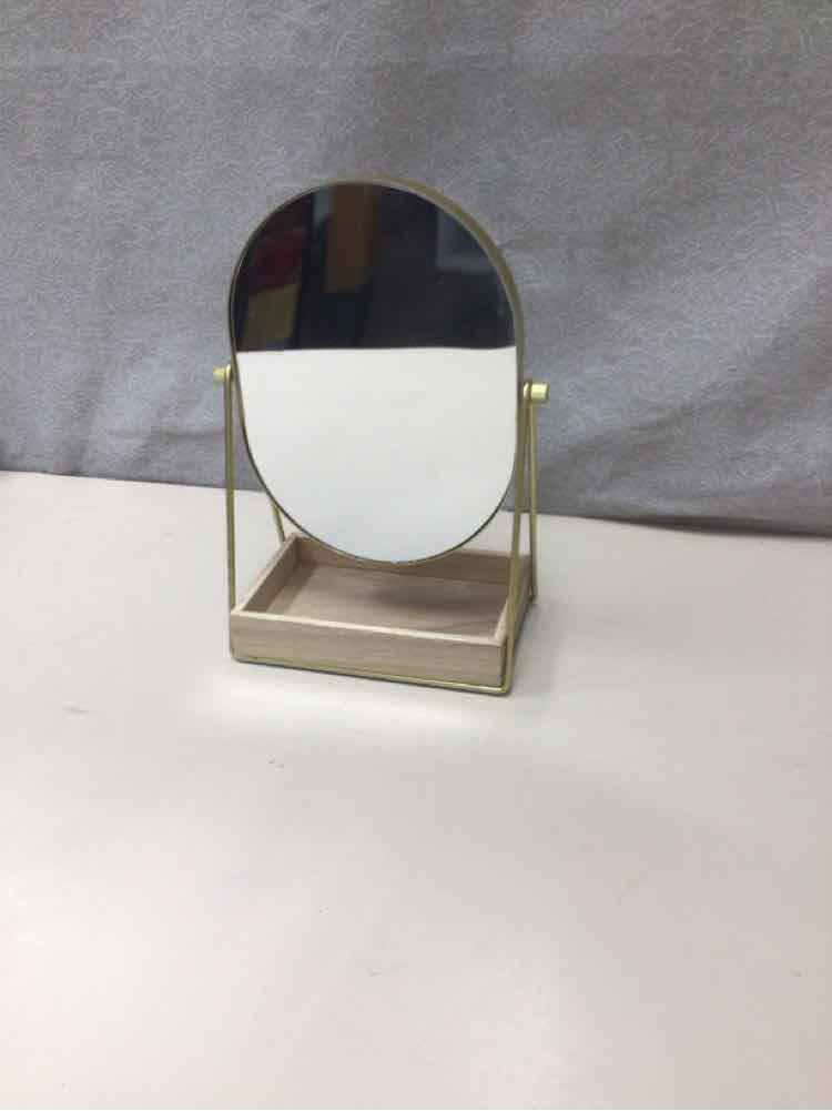 JEWELRY STAND WITH MIRROR