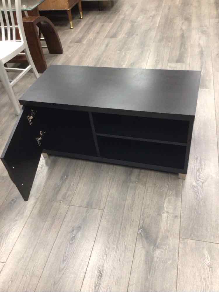 BLACK TV STAND W/1 DRAWER