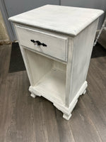 WHITE ONE DRAWER NIGHTSTAND