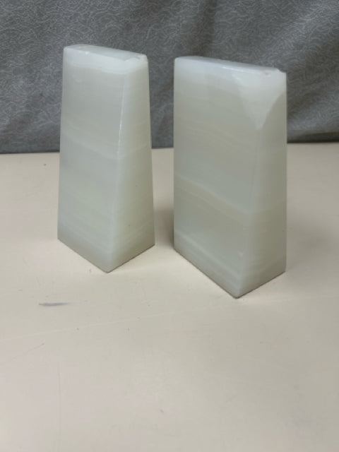 2 WHITE STONE BOOKENDS