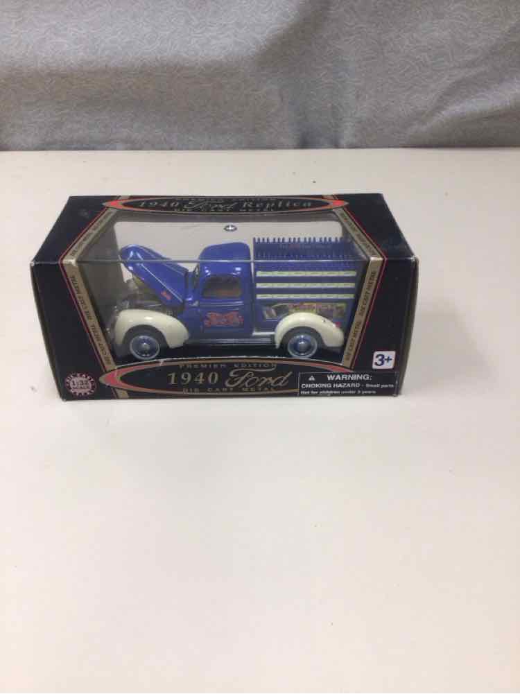 1940 FORD DIE CAST PEPSI-COLA
