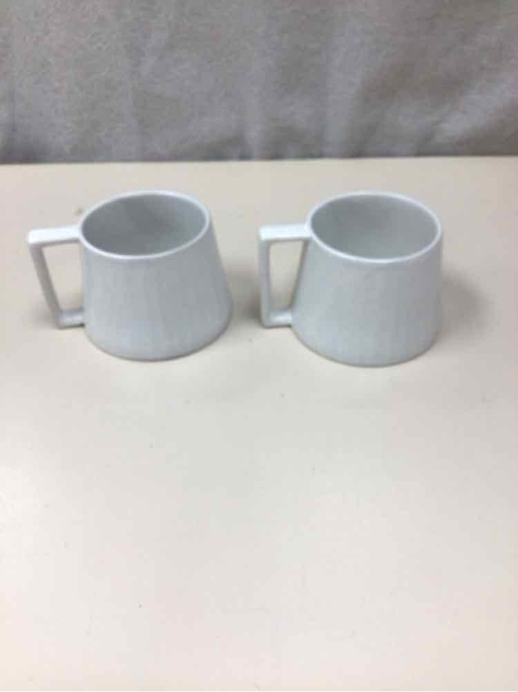 2 WHITE SPECKLED MUGS