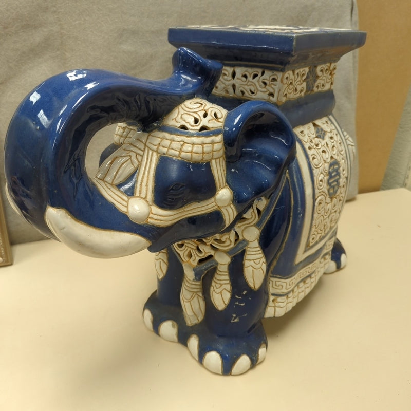 BLUE CERAMIC ELEPHANT END TABLE