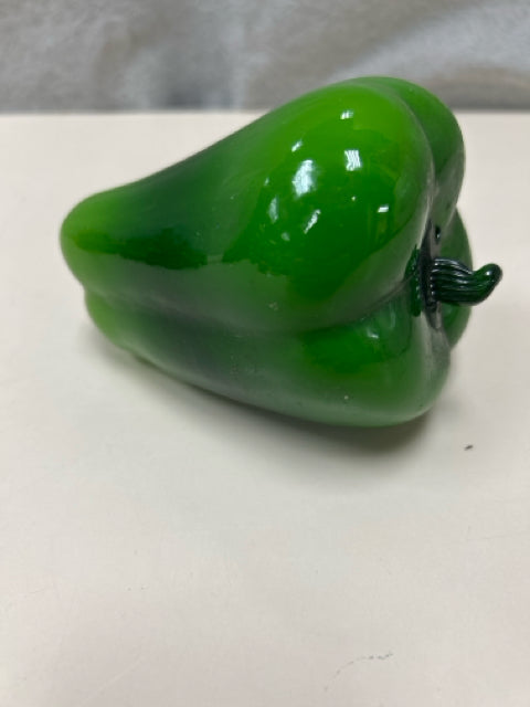 GREEN GLASS PEPPER