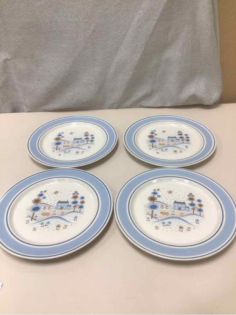 4 VINTAGE BLUE/BROWN DINNER PLATES